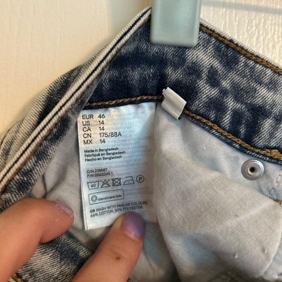 H&M Washed  Straight Leg Jeans - Picture 4 of 4